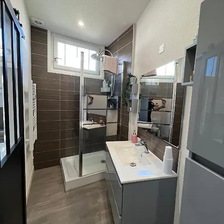 Апартаменты Spacieux Marx Dormoy Avec Parking Gratuit C *