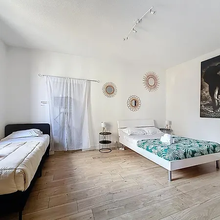 Spacieux Marx Dormoy Avec Parking Gratuit C Апартаменты *