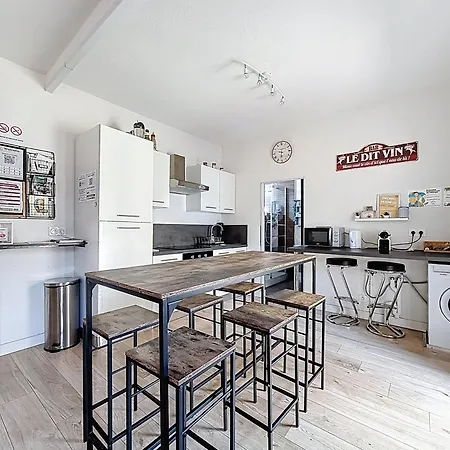 Spacieux Marx Dormoy Avec Parking Gratuit C * Клермон-Ферран