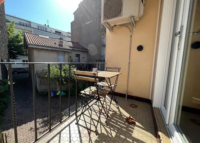 Apartment Spacieux Marx Dormoy Avec Parking Gratuit C